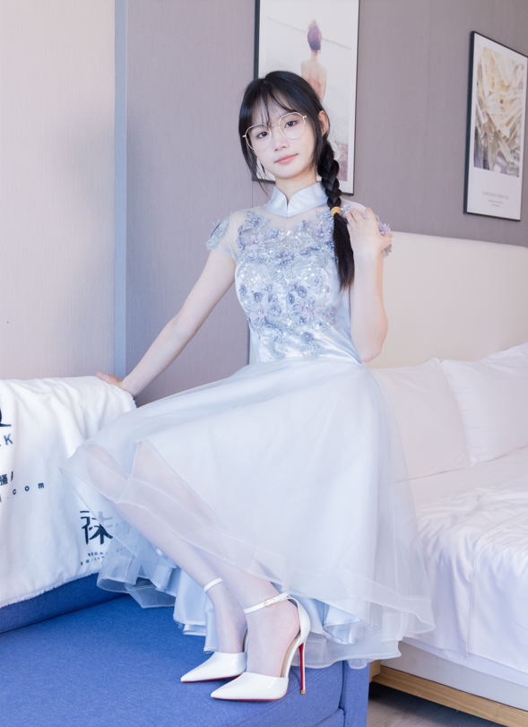 袜啵啵 - 甜甜圈 - 可爱白丝纱裙美腿 【140P1V1.54G】