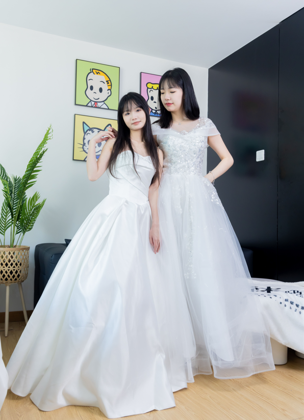 袜啵啵 - 小甜豆&amp;甜甜圈 - 姐妹花婚纱白丝高跟足秀 【172P1V1.7G】