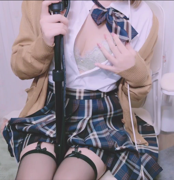 サンタ·アプア 2025-11-15 【ASMR耳舐め】ギャルはあざといほどいいらしい！ 1V1.07G百度盘
