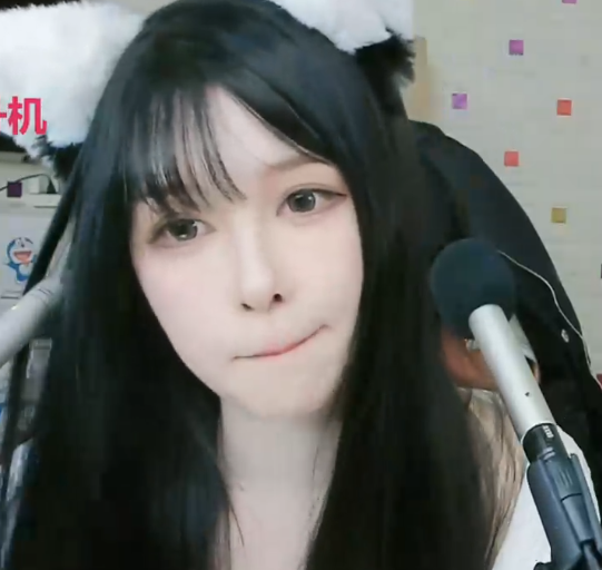 娜娜sweet_安抚失眠，娜娜伴你入梦（真人直播）_20251216 1V580M百度盘