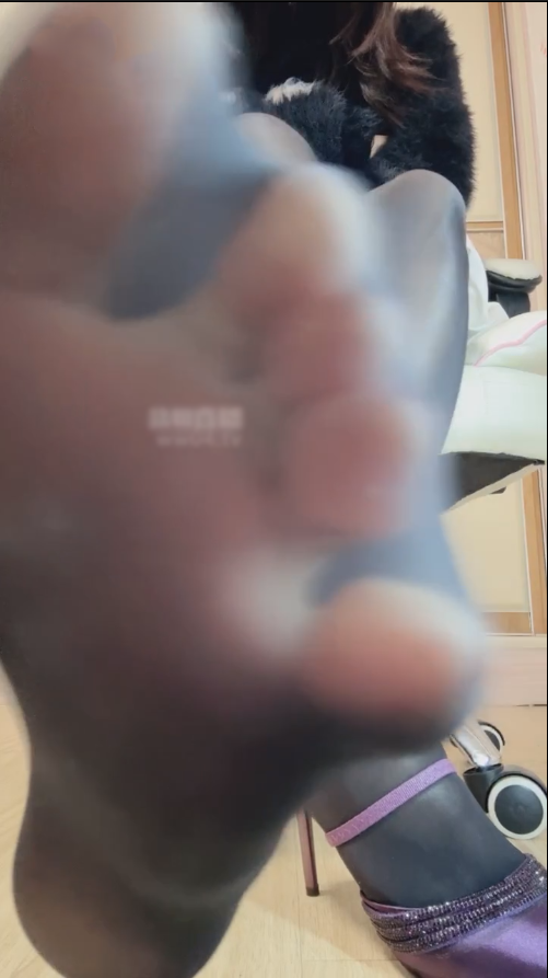 玩物直播姜琦琦-251101 红绿灯傻逼白给ATM【1V】【133MB百度云】