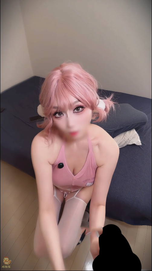 【新】鸡教练-粉嘟嘟的甜妹小绮【1V】【647MB百度云】