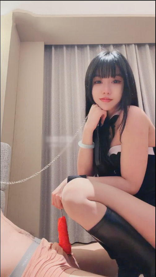 玩物直播维妮-251106 tj初中同学马眼开发榨精【2V】【1.34G百度云】