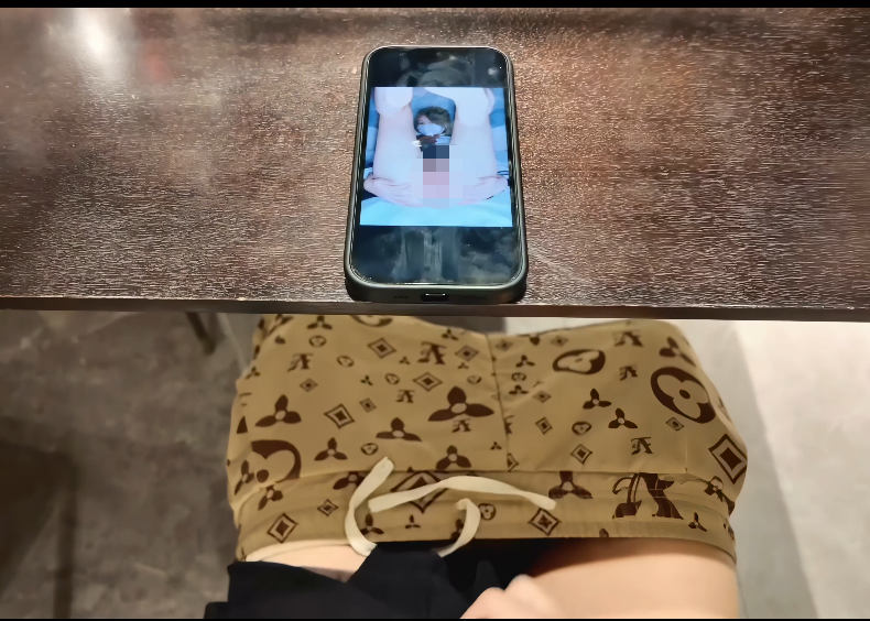 极品新人御姐-林婉婉-4K 淫荡姐姐肉体满足弟弟性幻想(1V,6.06G)