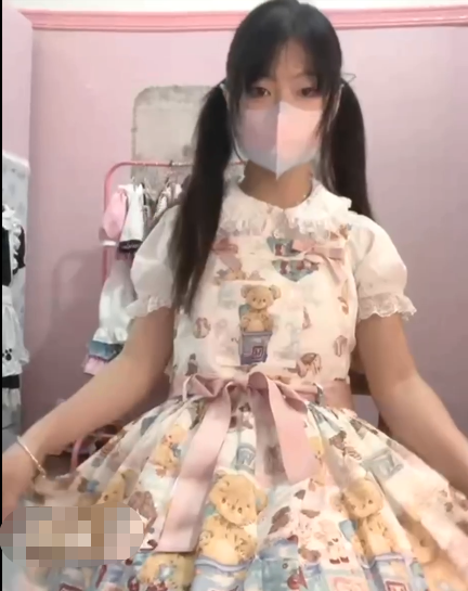 福利姬-Kitty(NYXsg34T6nUu7CS)-小熊洛丽塔(2V,220M)