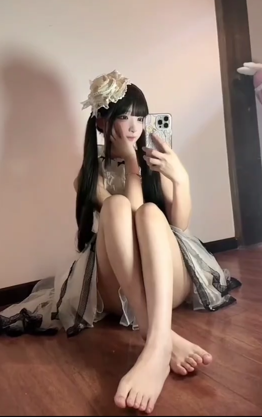 佐佐酱 抖cos花火  兔女郎 【6V 1GB】