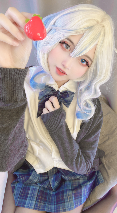 日本高颜值coser Yamazaki Reina 【68P 250MB】