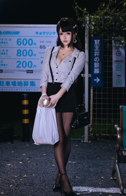 【极限擦边】日奈娇 NO.266 下班的OL [180P 8G 6V 1.4G]