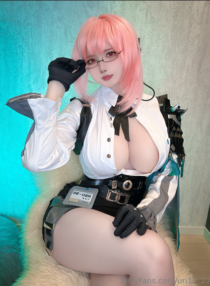 【onlyfans】Uri-写真五套  【89P 168MB】