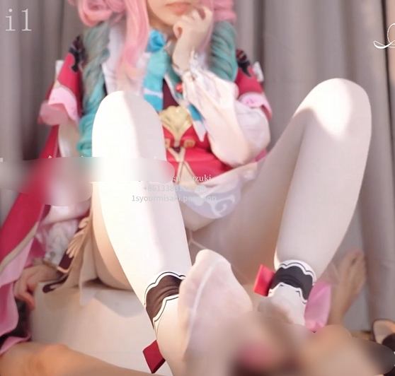 铃木美咲 星穹铁道风堇cos白丝足交