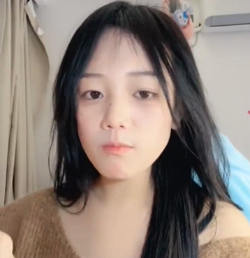巨乳学妹下海！~【S狐狸精】全裸骚舞大屌自慰流白浆股股~~