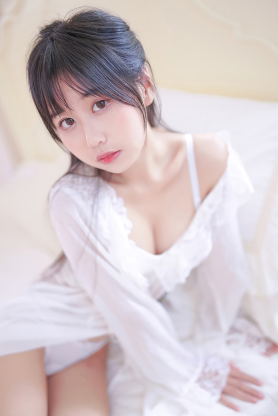 萌芽儿o0 – 全套合集61期及随包视频24.6G