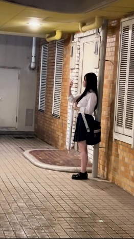 制服女孩一部