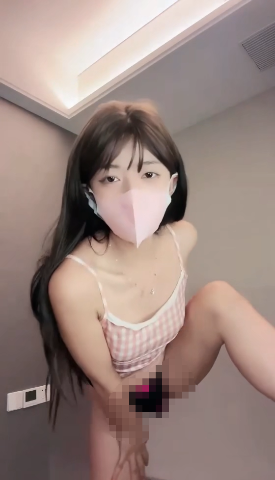 女神【小鹿】裸舞诱惑
