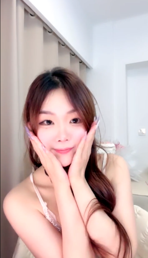 美乳少女！【羊羊baby】极品身材全裸