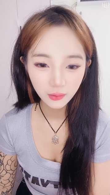高颜值舞蹈生妹妹淫乱裸舞