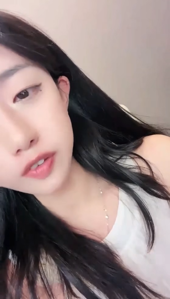 小鹿大秀 黑丝靴子自慰