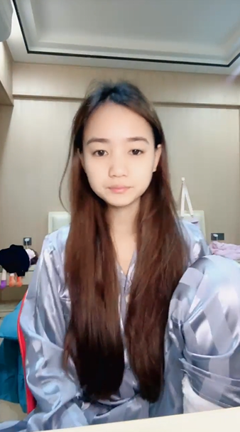 【沐言】，甜美乖巧真清纯