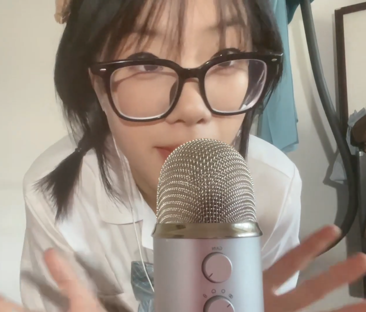 芒川不是荒_我似乎得到一点安慰，睁开眼睛，看见你的眼波流转 1V432M百度盘