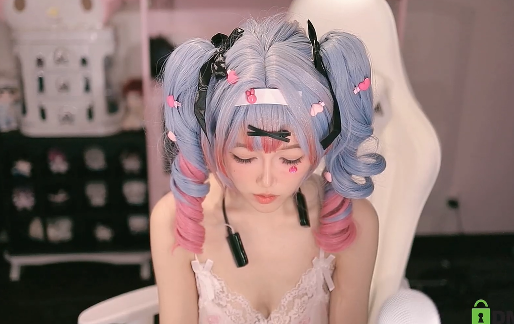 nide_xiaogou 初音未来 兔子洞Cosplay直播自慰 【1V830M】
