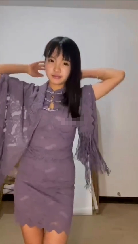快手颜值嫩妹【燃妹妹】好身材大长腿，无毛白虎穴，道具自慰高潮，大屌插小穴6v