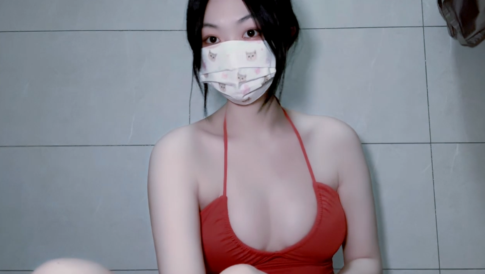 【浴室春情】小糖果 - 奶汁浴淋美乳色情的肉体 阳具速插白虎小穴 高潮痉挛失禁美穴不断收缩颤抖 受不了啦~爸爸
