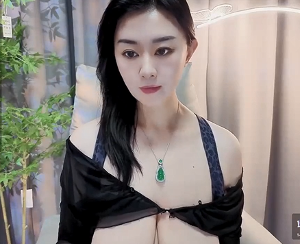 【perla_170】高颜值吊钟乳小姐姐【4v】
