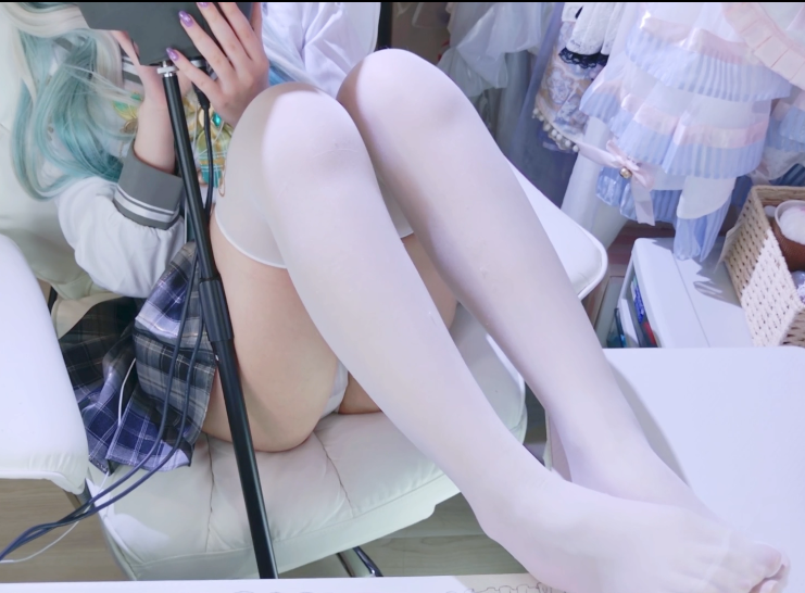 亭子ww  流萤中文剧情 玉足 耳朵 1V872M百度盘