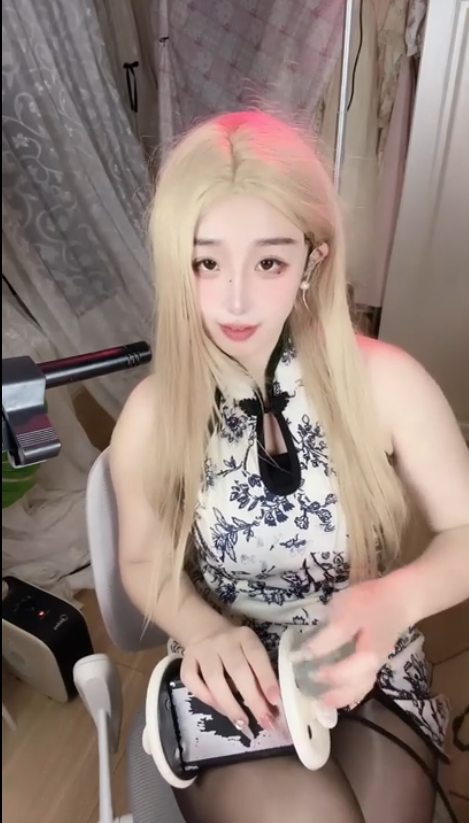 小妈 _新主播第一天_20251227 1V472M百度盘