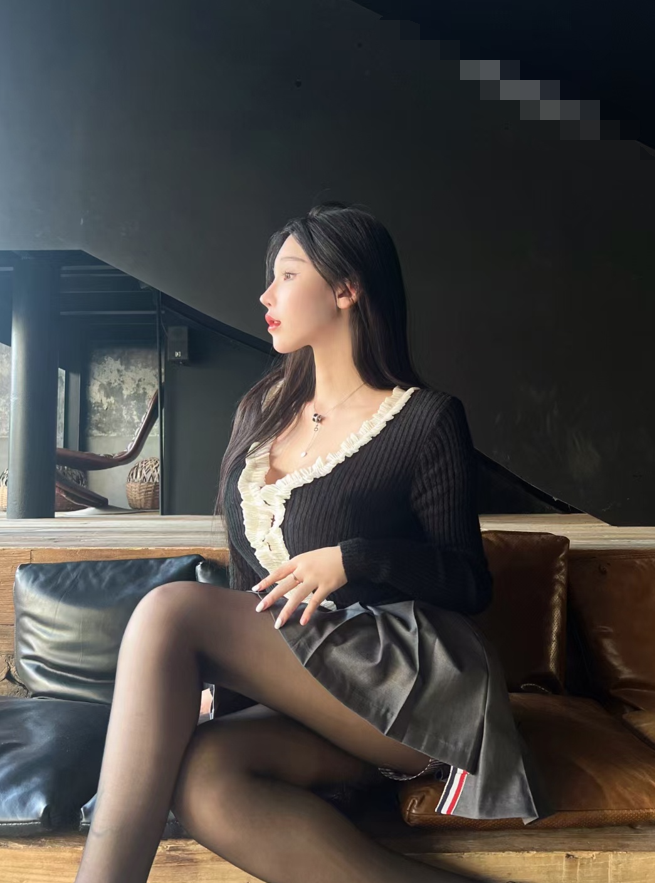 抖音 sibyl是女巫 情趣缕空全裸巨乳自慰秀 【122P18V834M】