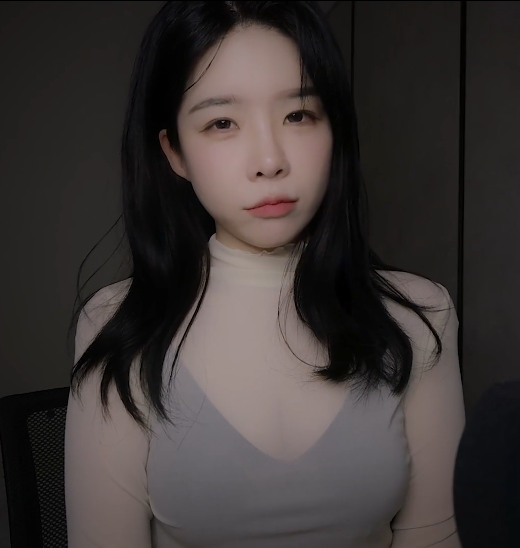 Yeonchu_轻声细语、嘎吱嘎吱的零食_吸溜吸溜的口腔音♡ 1V476M百度盘