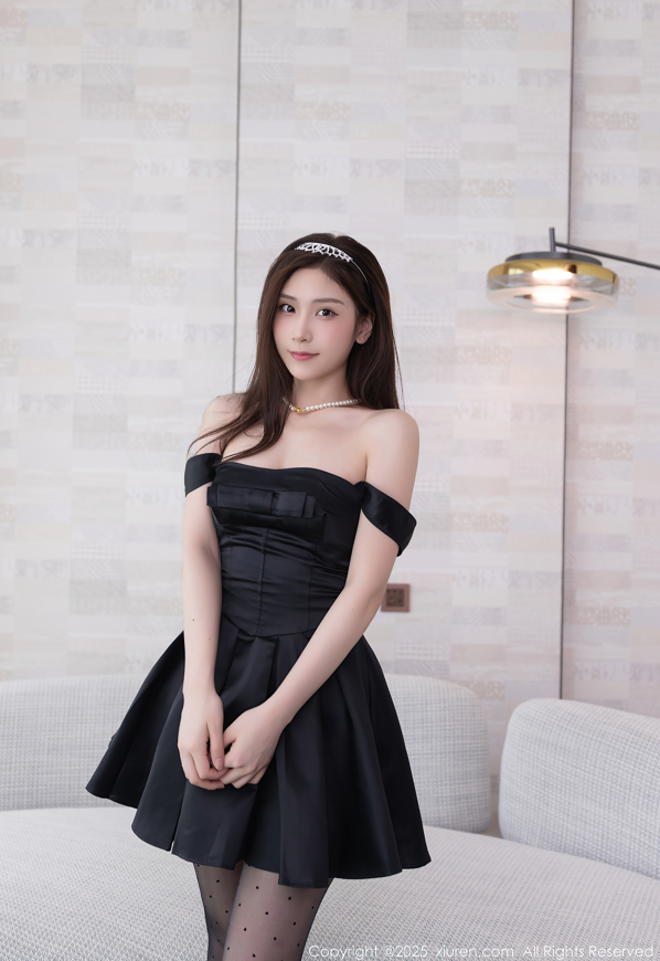 [XIUREN秀人网] 2025.10.16 NO.10878 刘婷婷 【72P788M】
