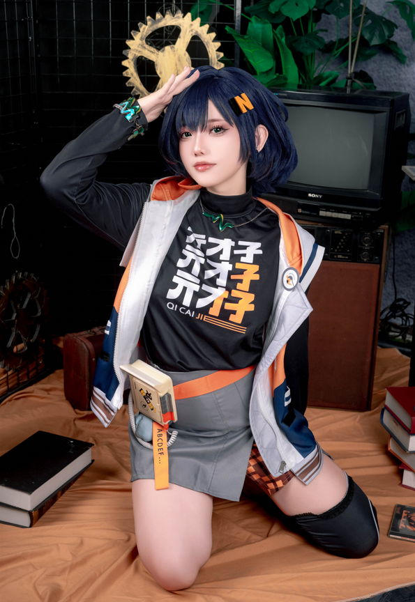 Messie Huang NO.049 Belle 绝区零 铃 【73P344M】