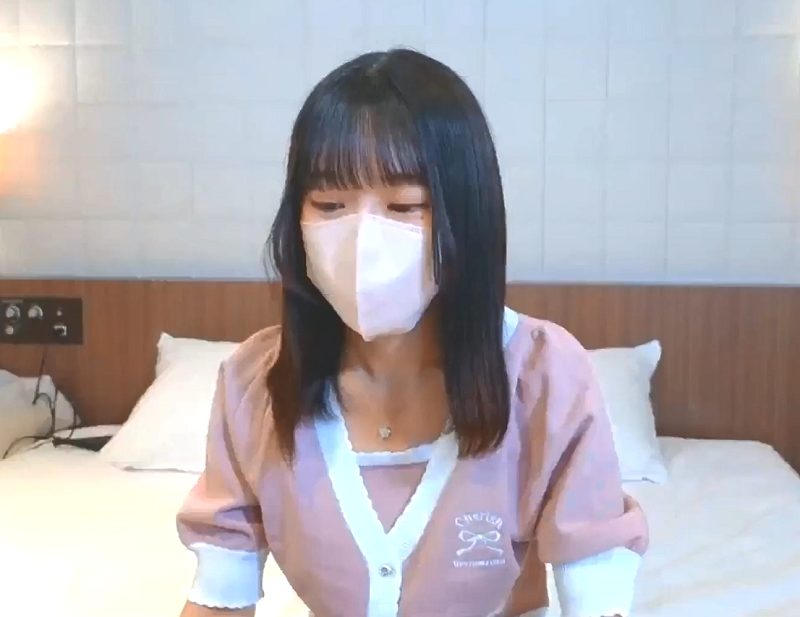 齐刘海女孩一部
