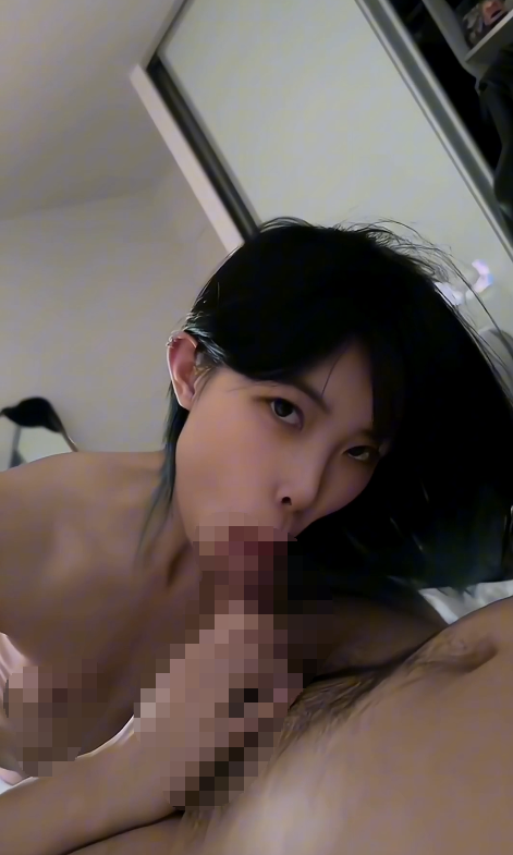 漂亮学生妹私下极度反差是个露出癖性瘾，喝尿野战露出各种刺激玩法【746m】