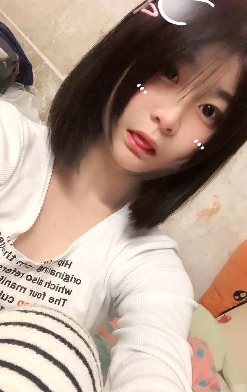 清纯萌妹【乌萌萌】最全合集[2.1G]