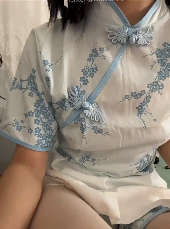 【Yiyi-707】旗袍中华娘