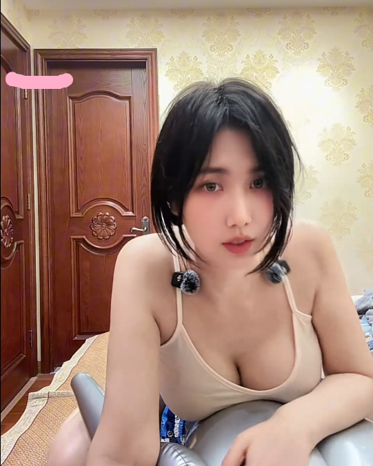 小羽 售楼小姐 剧情 （与充气娃娃做）1V387M百度盘