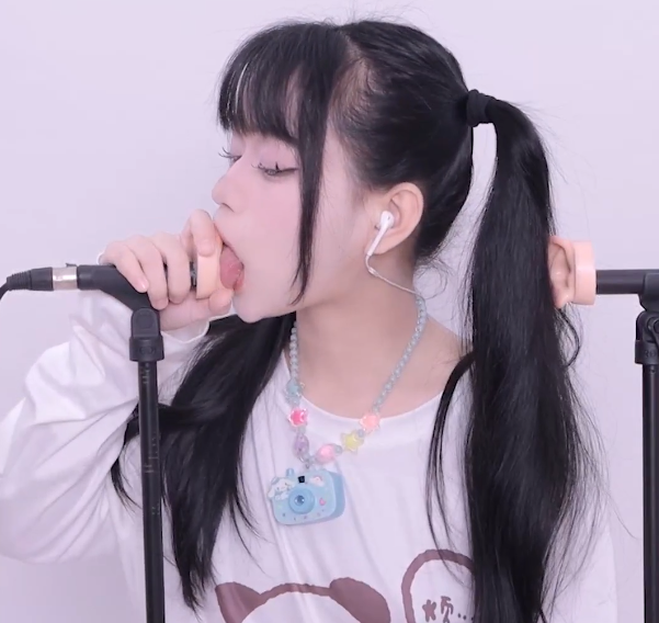 晓美 舔耳2V354M百度盘