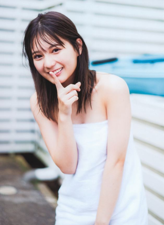 日向坂46 1st写真集「立ち漕ぎ」【159P1.3G】