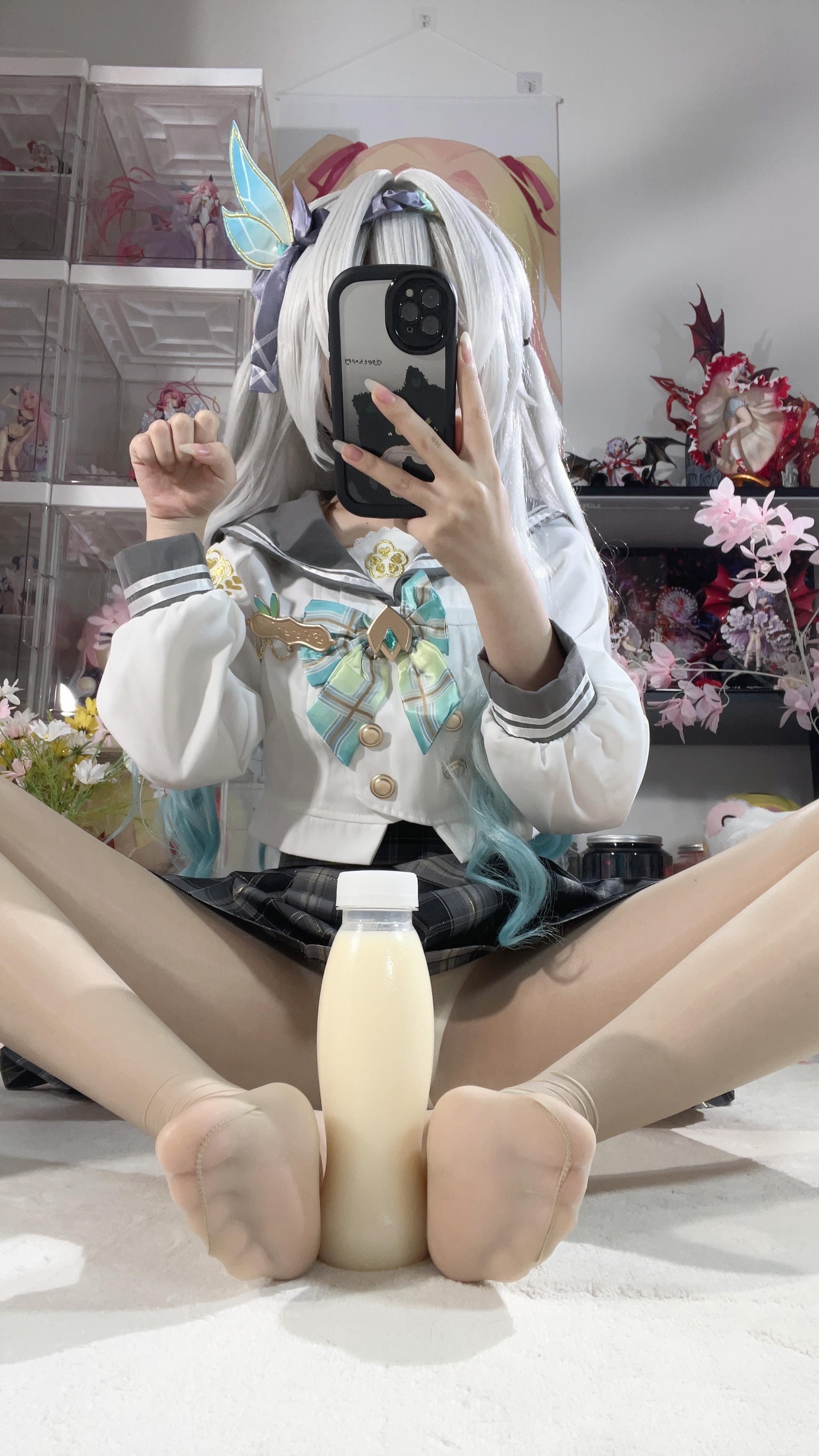 【新】白栎Shirly-春日流萤【130P+25V】【4.34G百度云】