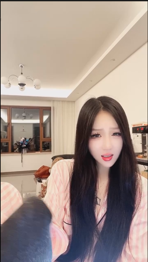 玩物直播知妤-251127 超重口黑棉袜叼着我的臭袜子【1V】【685MB百度云】