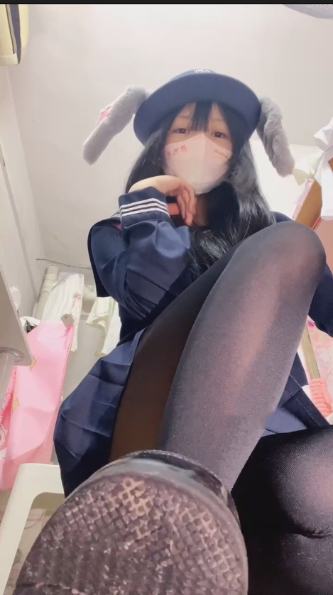 玩物直播砂糖-251128 水手服厚黑榨【1V】【796MB百度云】