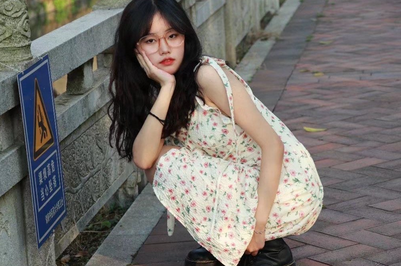 温文尔雅的江南美女【7v】【801m】
