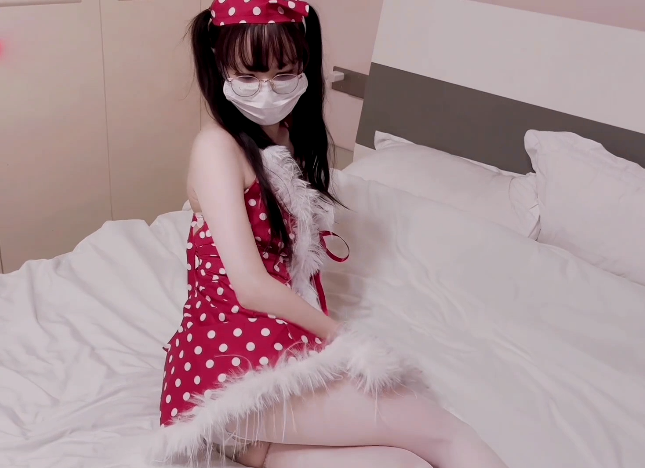 小熊奈奈 圣诞 Cosplay【1.06G】