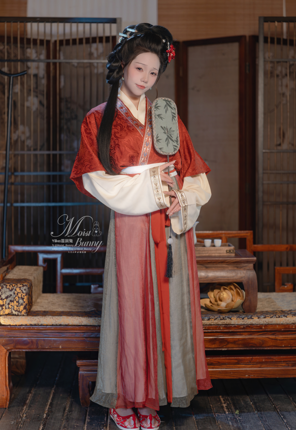 Yiko湿润兔 原版完整 No.261-2026年02月作品 快马加鞭·金莲迎春 【94P2V2.08G】