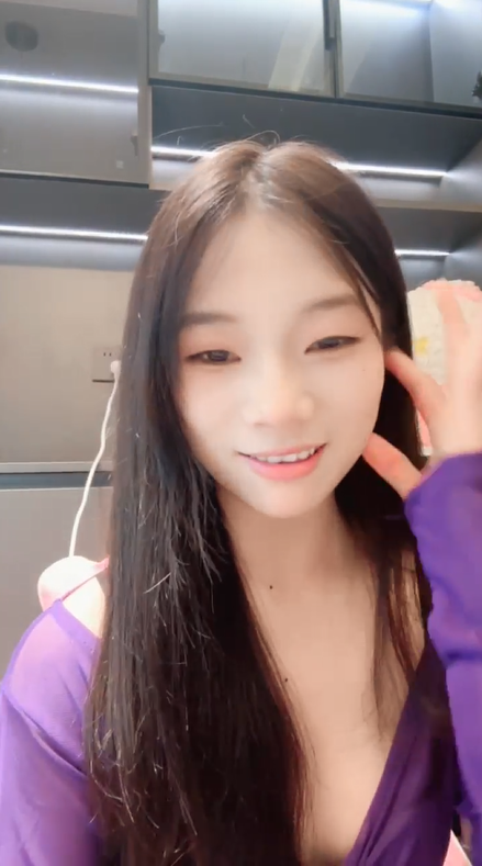 清纯少女下海【吧啦】极品身材 美乳翘臀 逼毛有型 嫩穴 边跳边脱光光跳蛋自慰喷水大屌狂插