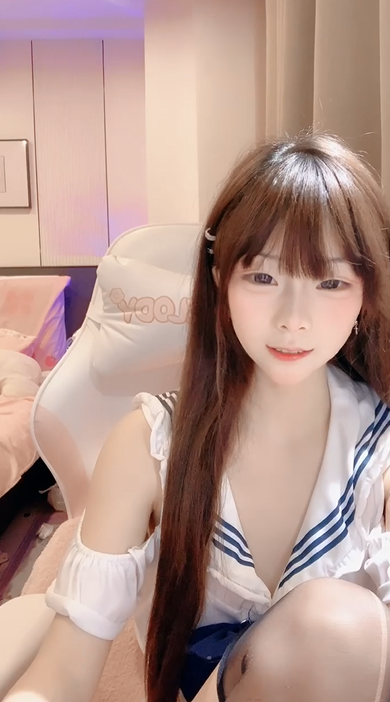 反差学妹【呆呆萝】极品美乳 细皮嫩肉 长腿美脚 大屁股嫩穴 SM狗爬调教 大屌猛抽 干出血4v
