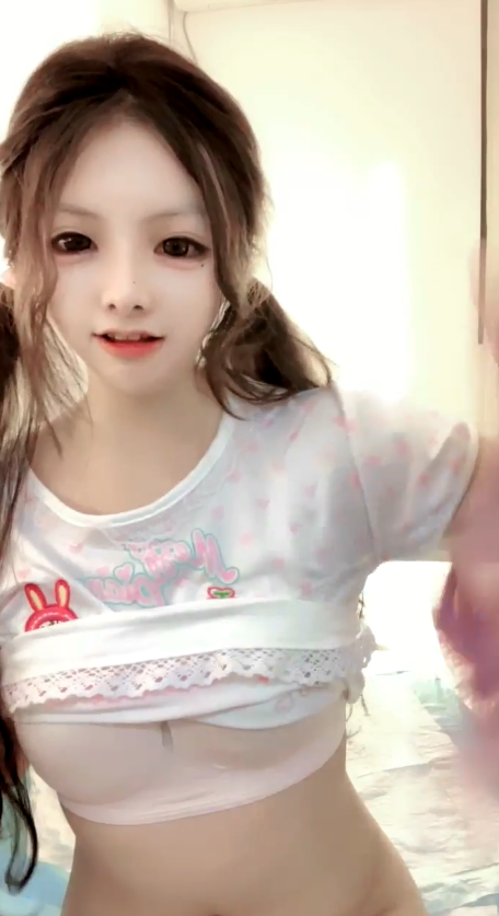【一点萝】 雪白的裸体 粉嫩无毛逼  堪比充气娃娃