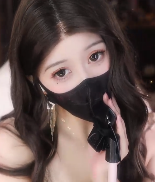 清清睡不醒_呀_40离异带2娃坚持直播_20260315 1V982百度盘